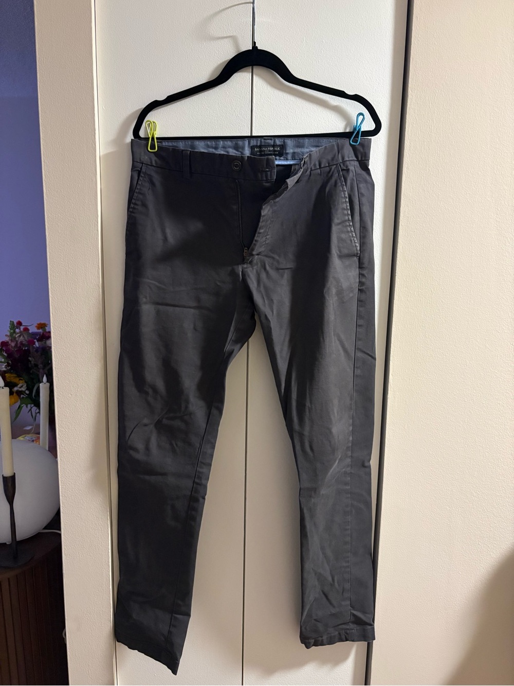 Banana Republic Men's Charcoal Gray Chino Pants